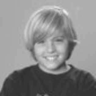 dylan-sprouse-174930l-thumbnail_gallery - Dylan Sprouse