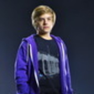 dylan-sprouse-429234l-thumbnail_gallery - Dylan Sprouse