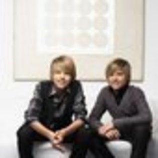 dylan-sprouse-559038l-thumbnail_gallery