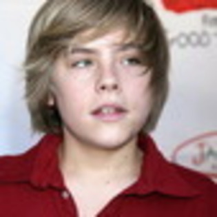 dylan-sprouse-820772l-thumbnail_gallery - Dylan Sprouse