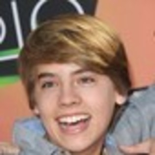 cole-sprouse-132069l-thumbnail_gallery - Cole Sprouse