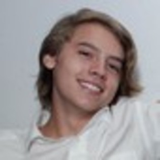 cole-sprouse-171132l-thumbnail_gallery - Cole Sprouse