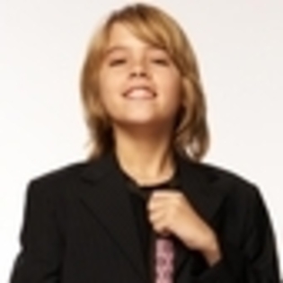 cole-sprouse-270734l-thumbnail_gallery - Cole Sprouse