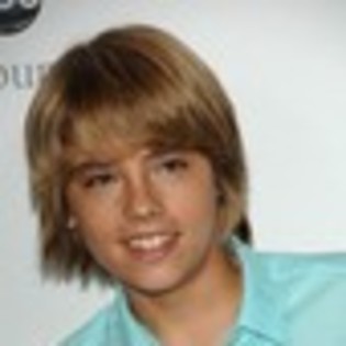 cole-sprouse-733070l-thumbnail_gallery - Cole Sprouse