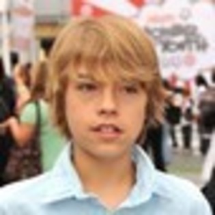 cole-sprouse-990455l-thumbnail_gallery