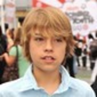 cole-sprouse-990455l-thumbnail_gallery - Cole Sprouse