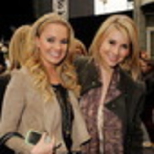 chelsea-staub-908213l-thumbnail_gallery