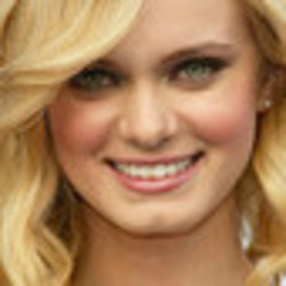 sara-paxton-439443l-thumbnail_gallery sara-paxton-439443l-thumbnail_gallery