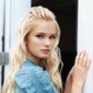 sara-paxton-523653l-thumbnail_gallery sara-paxton-523653l-thumbnail_gallery