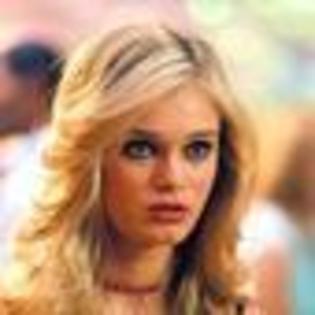sara-paxton-444684l-thumbnail_gallery - Sara Paxton