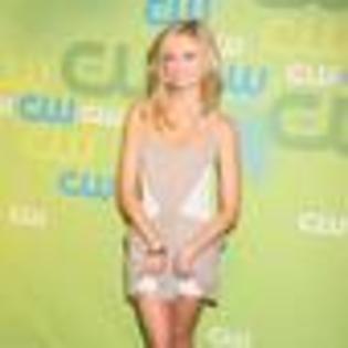 sara-paxton-450470l-thumbnail_gallery - Sara Paxton
