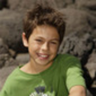 jake-t-austin-158640l-thumbnail_gallery