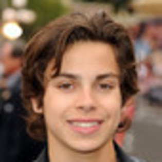 jake-t-austin-819986l-thumbnail_gallery