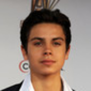 jake-t-austin-896112l-thumbnail_gallery - Jake T   Augustin