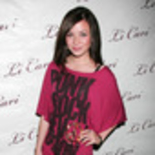 malese-jow-280634l-thumbnail_gallery - Malese Jow