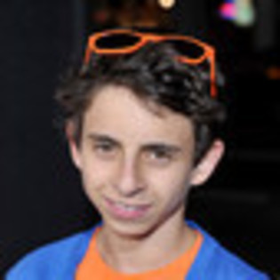 moises-arias-342594l-thumbnail_gallery