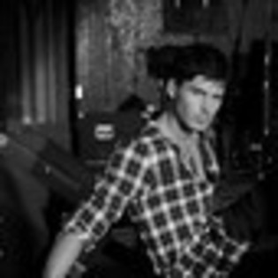 adam-gregory-597852l-thumbnail_gallery adam-gregory-597852l-thumbnail_gallery