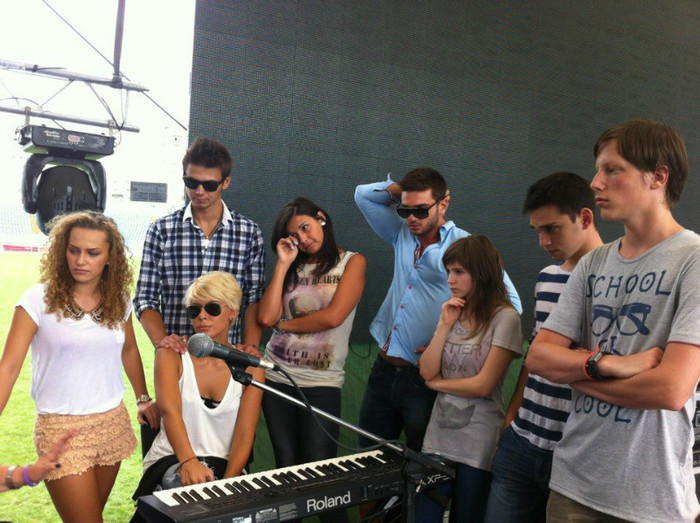 547094_428799830496699_907558103_n