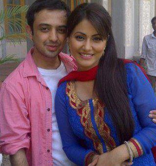 HINA50 - HINA KHAN-AKSHARA NEW