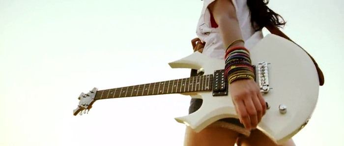pictures (42) - Caps-Katrina Kaif