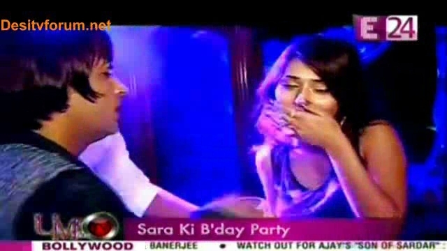 00_03_12 - sara khan16
