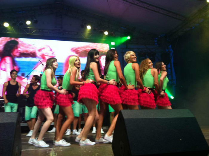 312074_428879697155379_1671996937_n - LaLa - La Constanta - xd