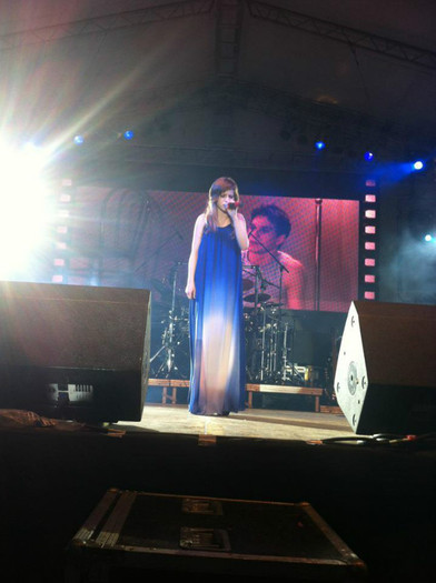 428957_428918970484785_1717109179_n