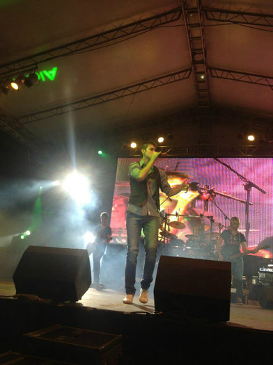 431418_428921753817840_1362795317_n