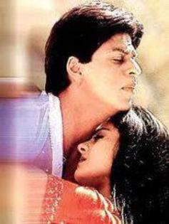 300861_259009920798456_1754363463_n - xXSRK si KAJOLxX