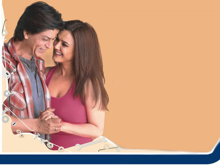 preity-zinta-shahrukh-khan-smiling-pics - Shahrukh Khan si Preity Zinta