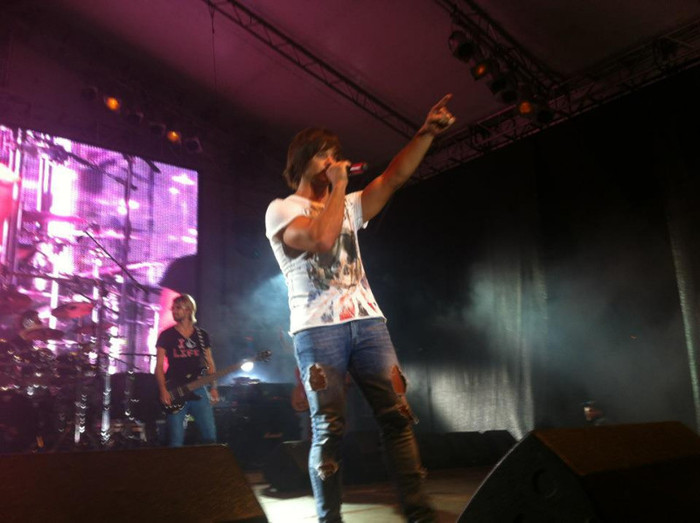 431436_428900553819960_1170489478_n - Concert LaLa Summer Love - Constanta xD