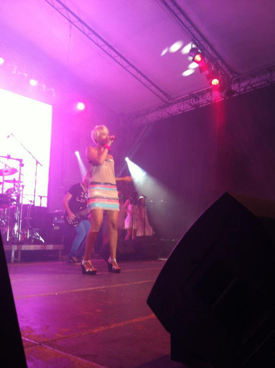 580811_428911820485500_1606817765_n - Concert LaLa Summer Love - Constanta xD