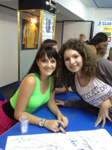  - Sesiunea de autografe xD