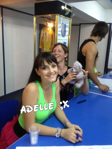  - Sesiunea de autografe xD