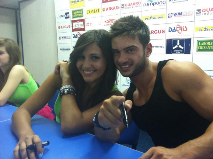  - Sesiunea de autografe xD