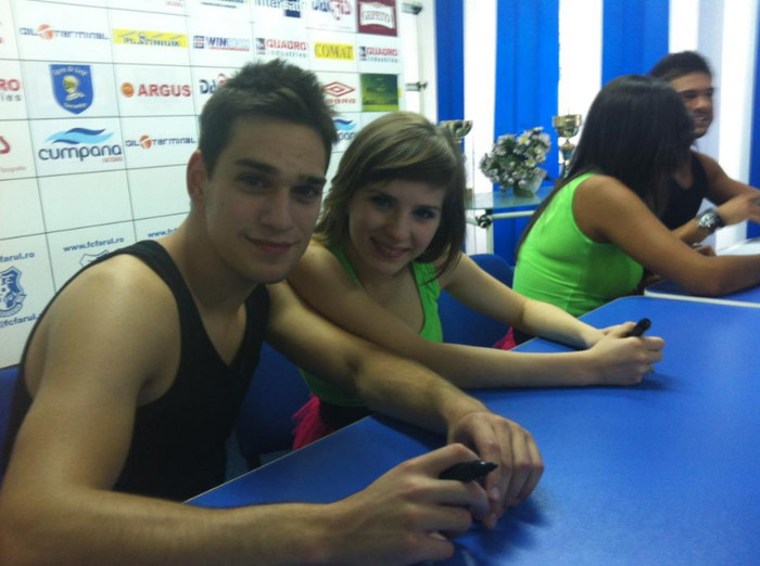  - Sesiunea de autografe xD