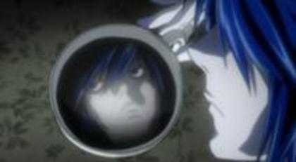 De nervi,am aruncat-o cu putere in perete.