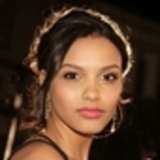 jessica-lucas-436360l-thumbnail_gallery