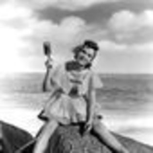 debbie-reynolds-185312l-thumbnail_gallery