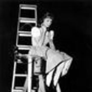 debbie-reynolds-238151l-thumbnail_gallery - Debbie Reynolds