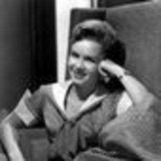 debbie-reynolds-260646l-thumbnail_gallery - Debbie Reynolds