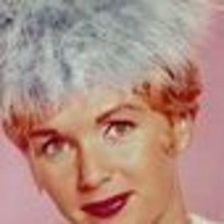 debbie-reynolds-290898l-thumbnail_gallery - Debbie Reynolds