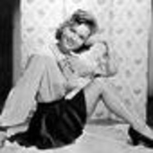 debbie-reynolds-299716l-thumbnail_gallery - Debbie Reynolds