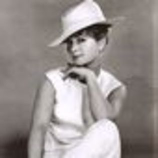 debbie-reynolds-712315l-thumbnail_gallery