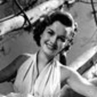 debbie-reynolds-784916l-thumbnail_gallery