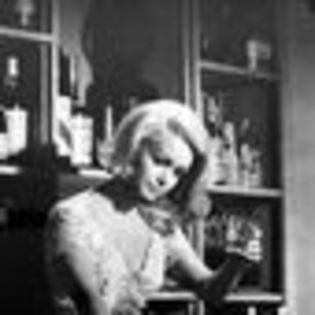 debbie-reynolds-908916l-thumbnail_gallery