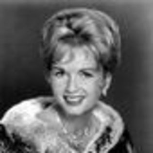debbie-reynolds-944564l-thumbnail_gallery