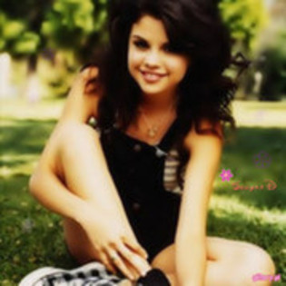 47615904 - Poze cu  Selena Gomez