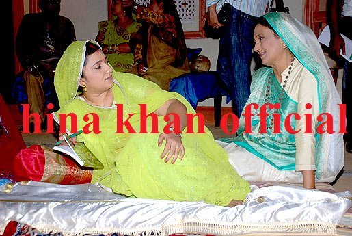 HINA146 - Hina Khan Asakshara