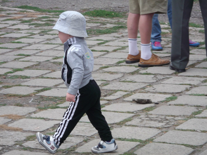 UN ALBASTRU .......INFINIT